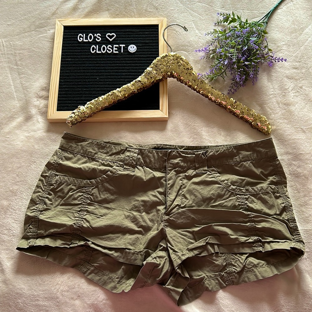 💚 Navy Green Cargo Shorts